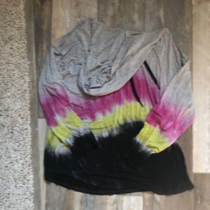 Cute tie-dye long sleeve hooded T